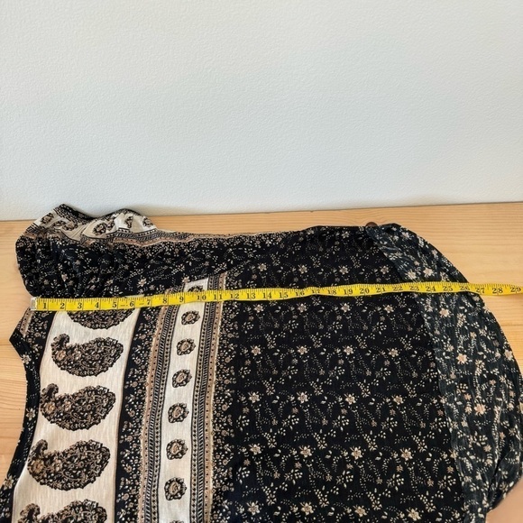 Free People Paisley Tee Shirt Blouse Black Brown XS - Picture 14 of 14